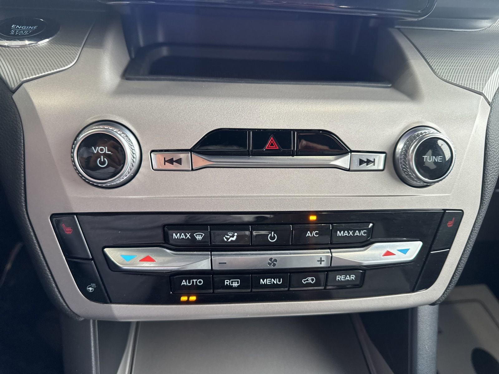 Certified 2023 Ford Explorer XLT w/ Equipment Group 202A image 32