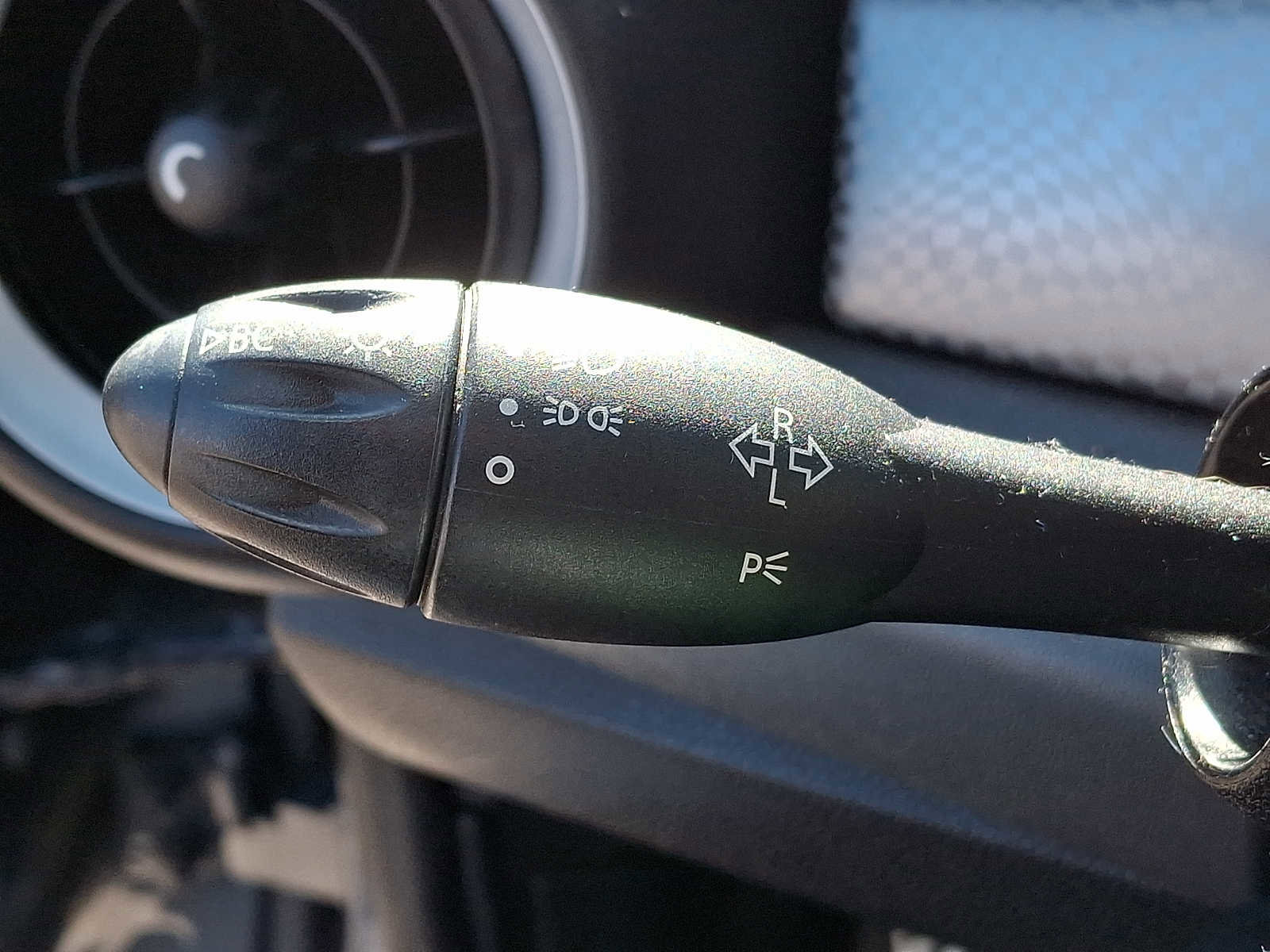 Used 2010 MINI Cooper S image 23