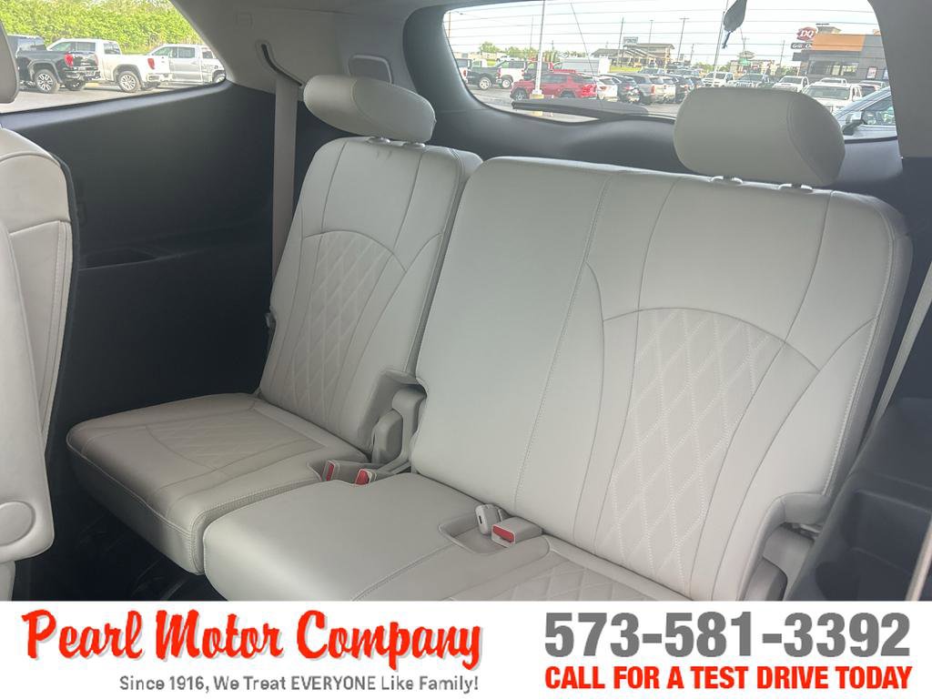 Certified 2023 Buick Enclave Avenir w/ Avenir Technology Package AWD/4WD image 24