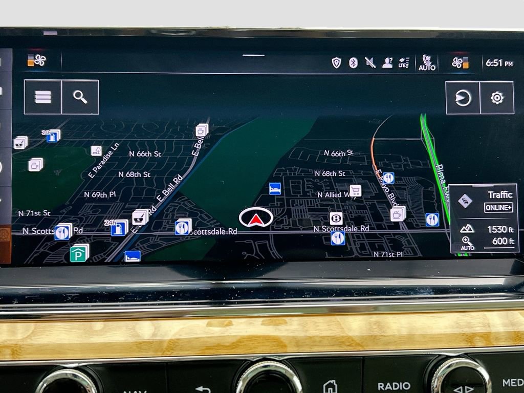 Used 2022 Bentley Bentayga image 14