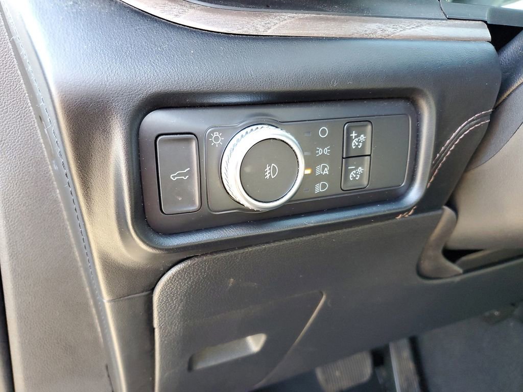 Used 2021 Ford Explorer Platinum AWD/4WD image 10