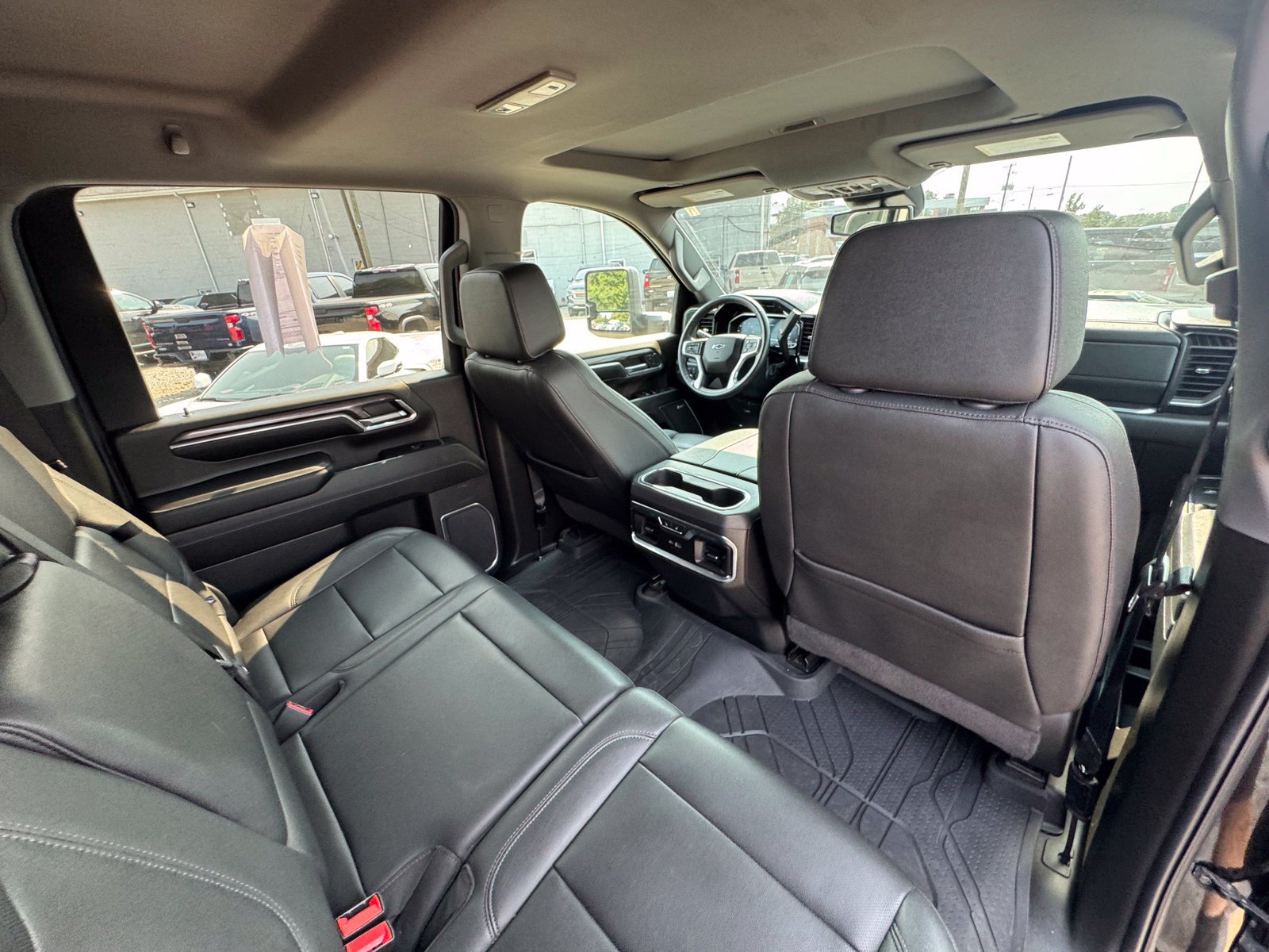 Used 2024 Chevrolet Silverado 2500 LTZ w/ LTZ Plus Package AWD/4WD image 42