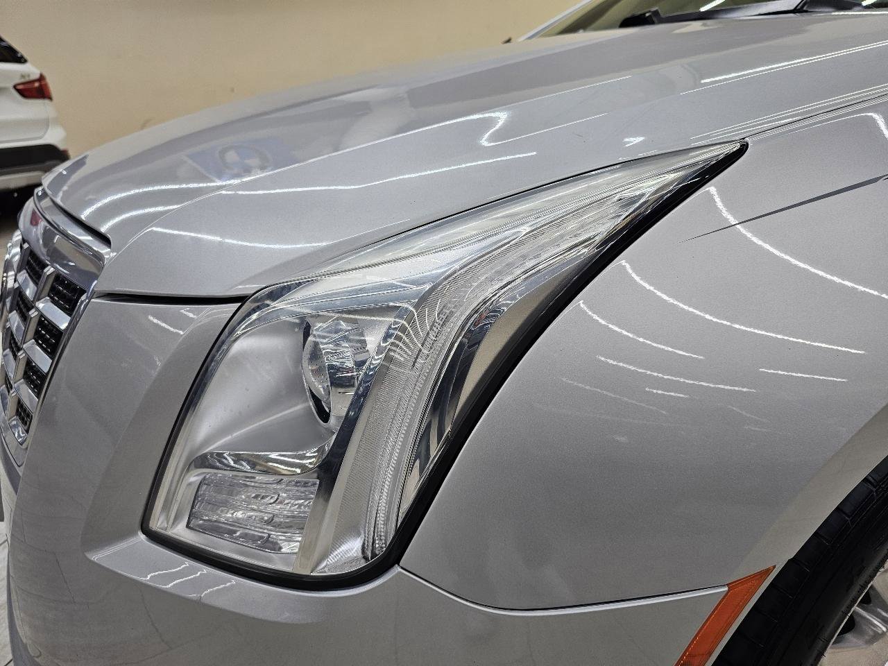 Used 2014 Cadillac XTS Luxury image 10