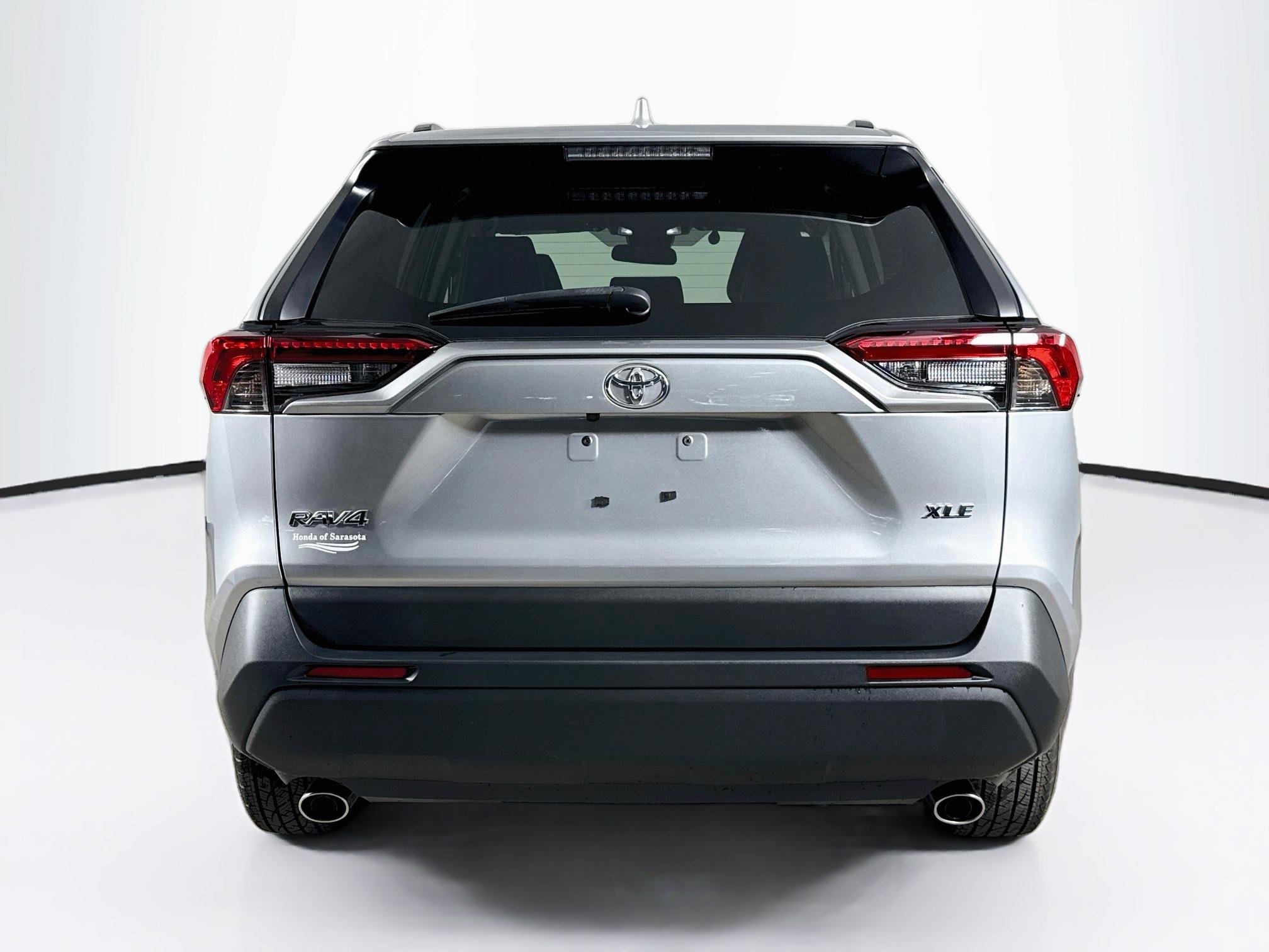 Used 2023 Toyota RAV4 XLE Premium FWD image 30