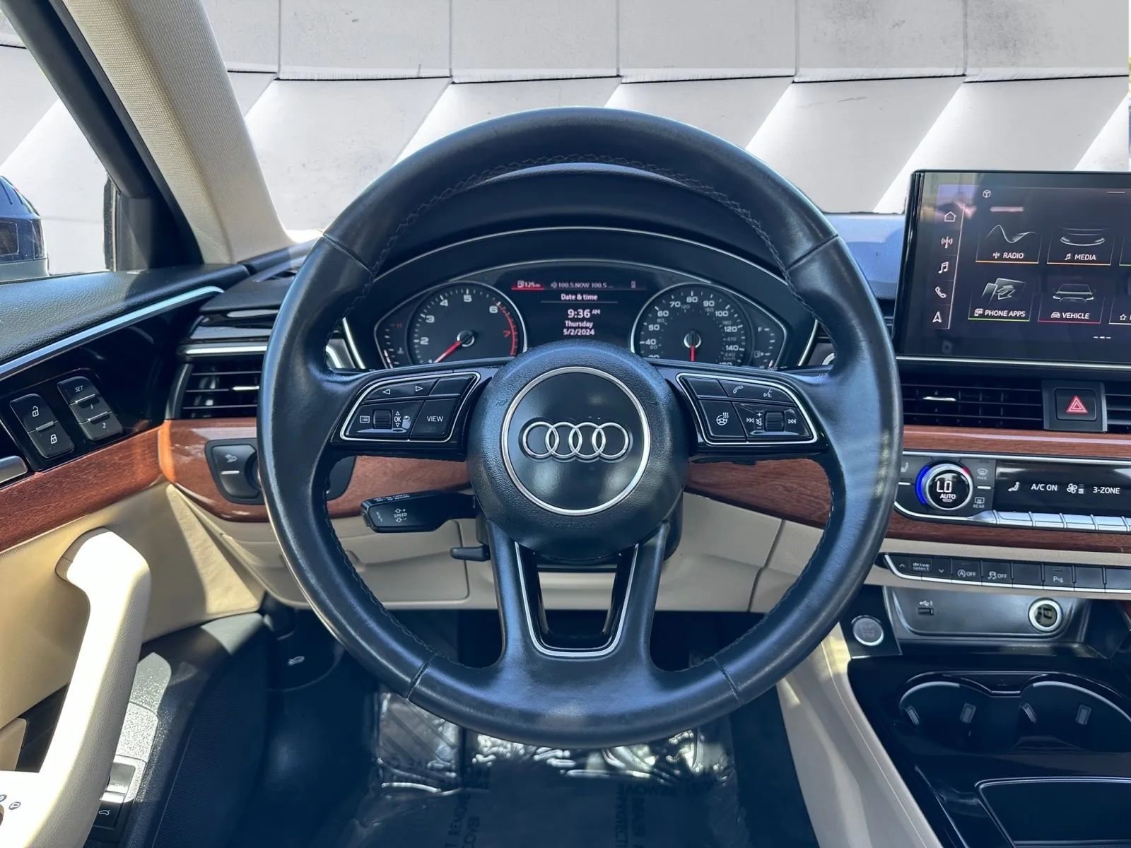 Used 2021 Audi A4 2.0T Premium w/ Convenience Package image 17