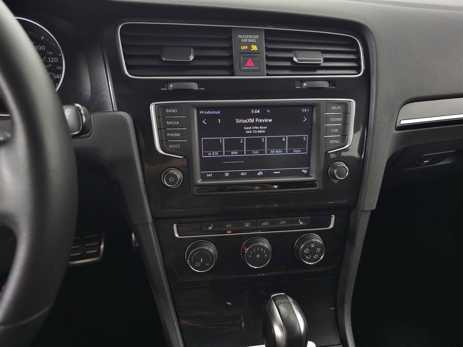 Used 2016 Volkswagen GTI SE FWD image 20