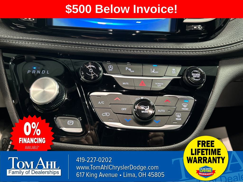 New 2026 Chrysler Pacifica Select image 17