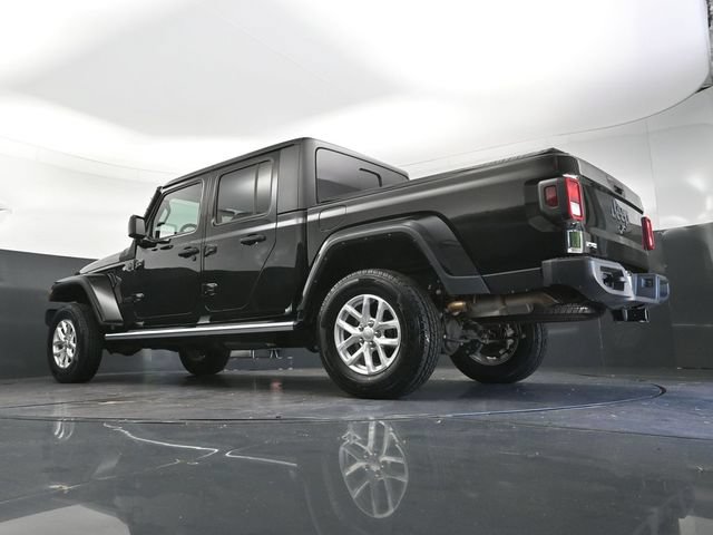 Used 2023 Jeep Gladiator Sport AWD/4WD image 25