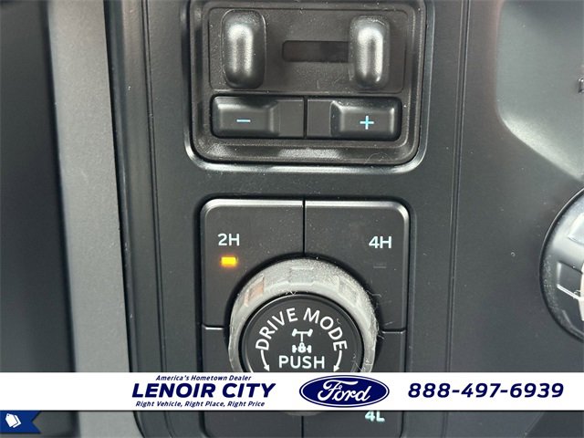 Used 2025 Ford F150 XLT w/ Equipment Group 302A MID image 25