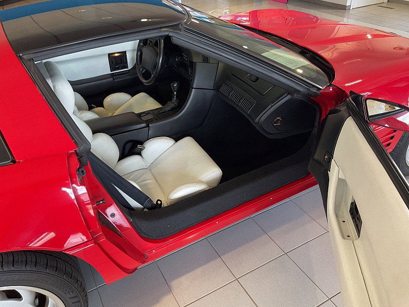 Used 1992 Chevrolet Corvette Coupe RWD image 14