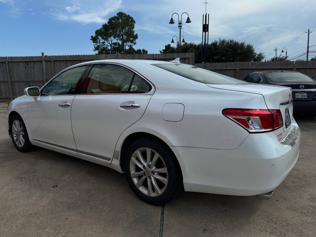 Used 2012 Lexus ES 350 FWD image 2