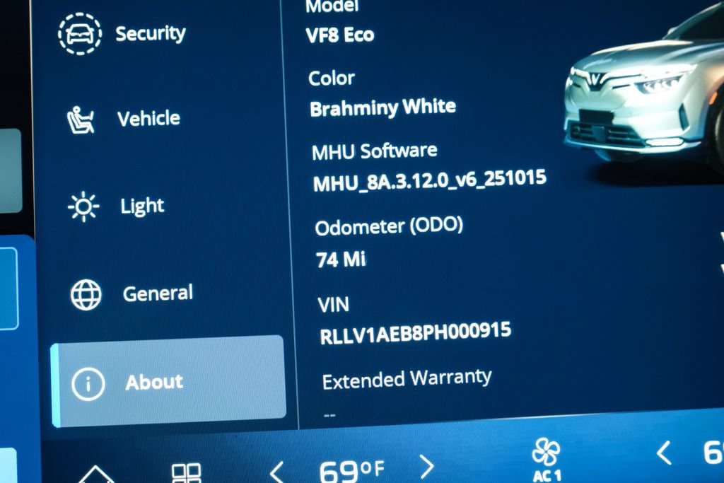 Used 2023 VinFast VF 8 Eco AWD/4WD image 20