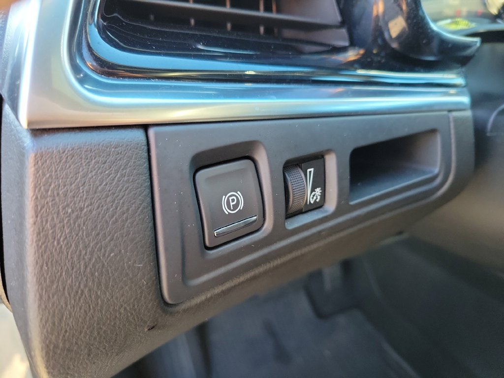 Used 2024 Cadillac XT6 Premium Luxury AWD/4WD image 28