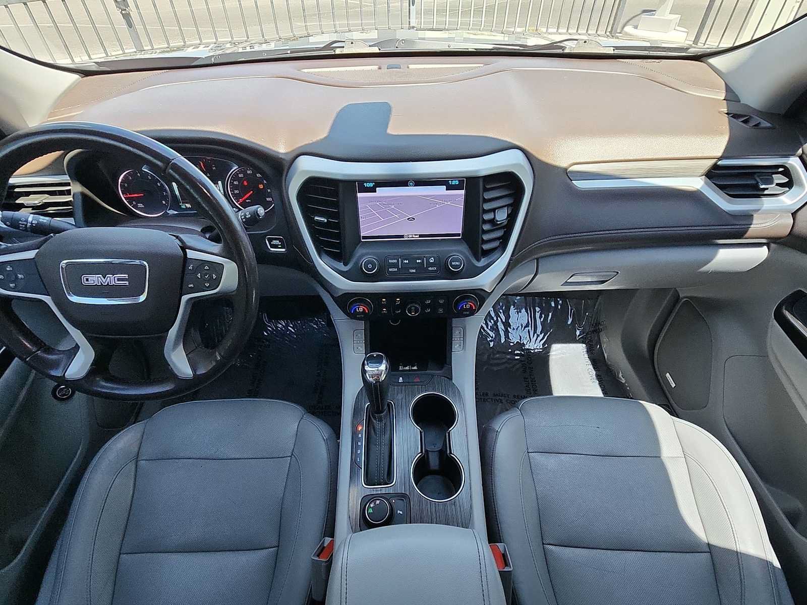 Used 2018 GMC Acadia SLT w/ LPO, Black Accent Package FWD image 29