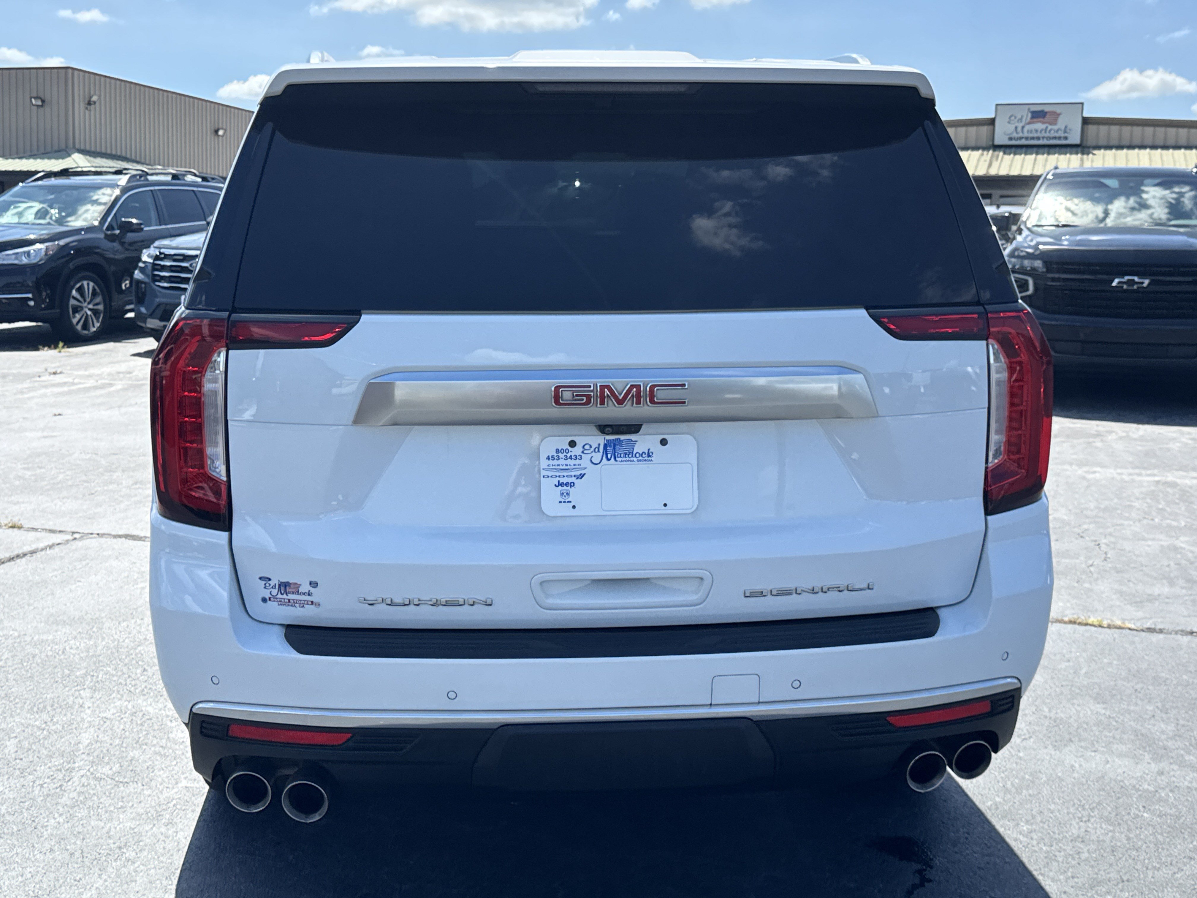 Used 2024 GMC Yukon XL Denali w/ Advanced Technology Package AWD/4WD image 6