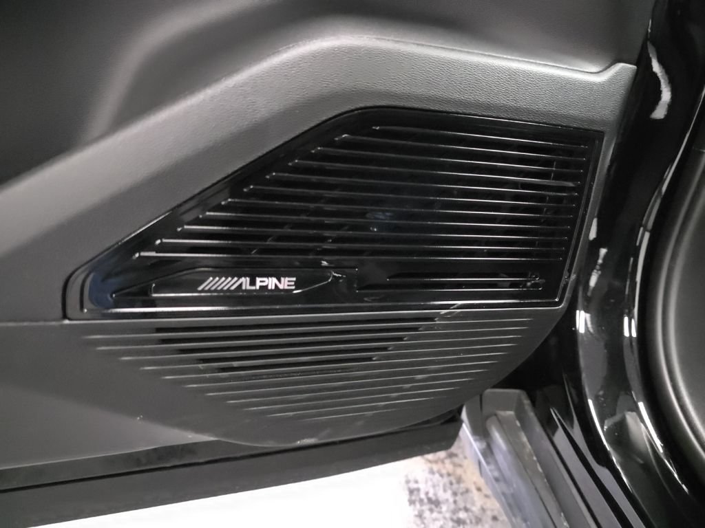 New 2026 Jeep Cherokee Limited AWD/4WD image 17