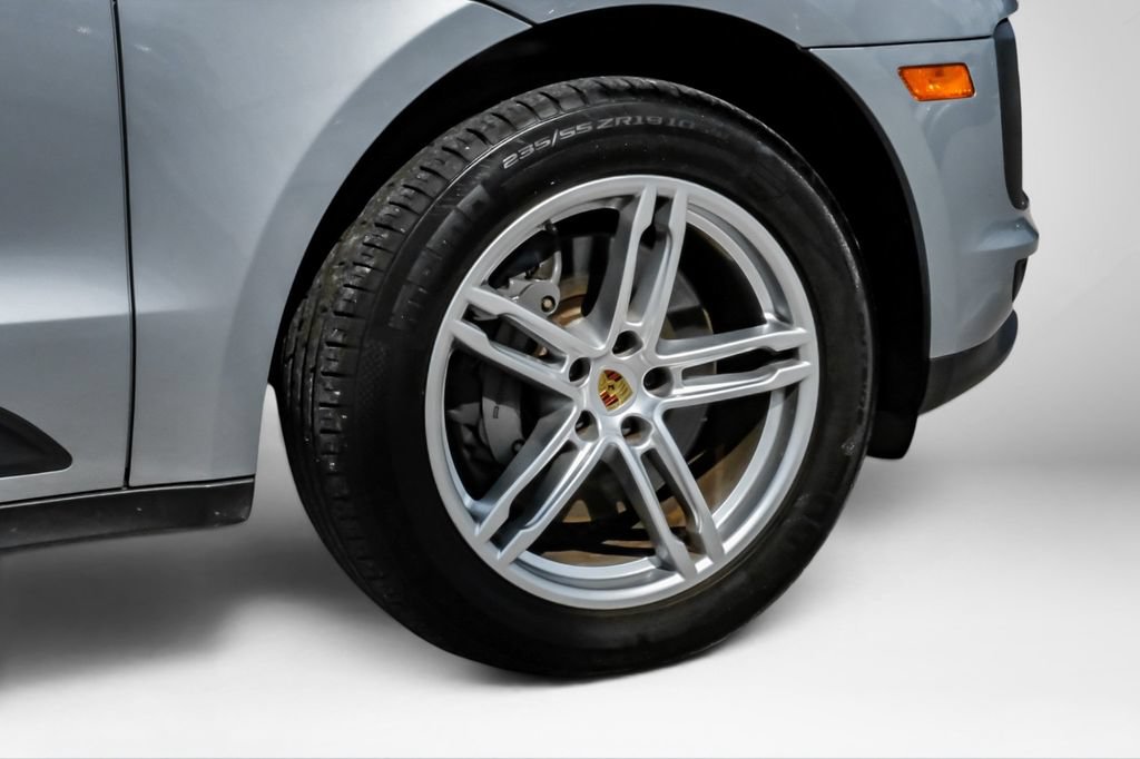 Used 2024 Porsche Macan AWD/4WD image 63