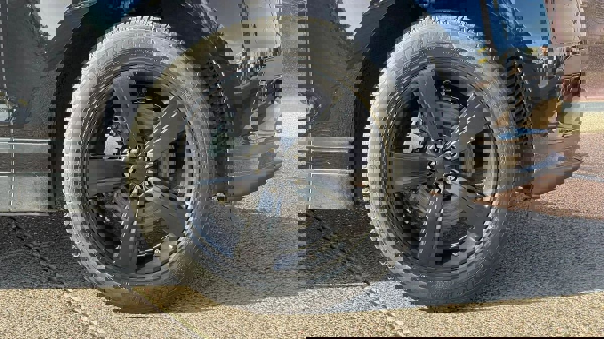 Used 2019 Land Rover Range Rover Velar S image 57