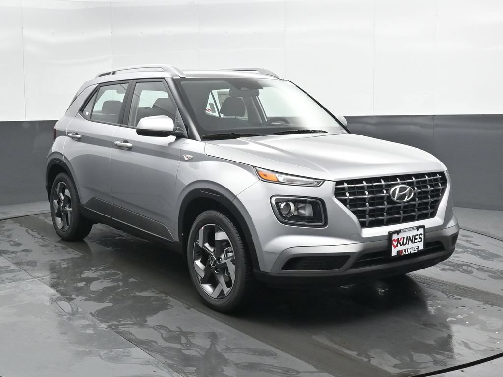 New 2026 Hyundai Venue SEL FWD image 4