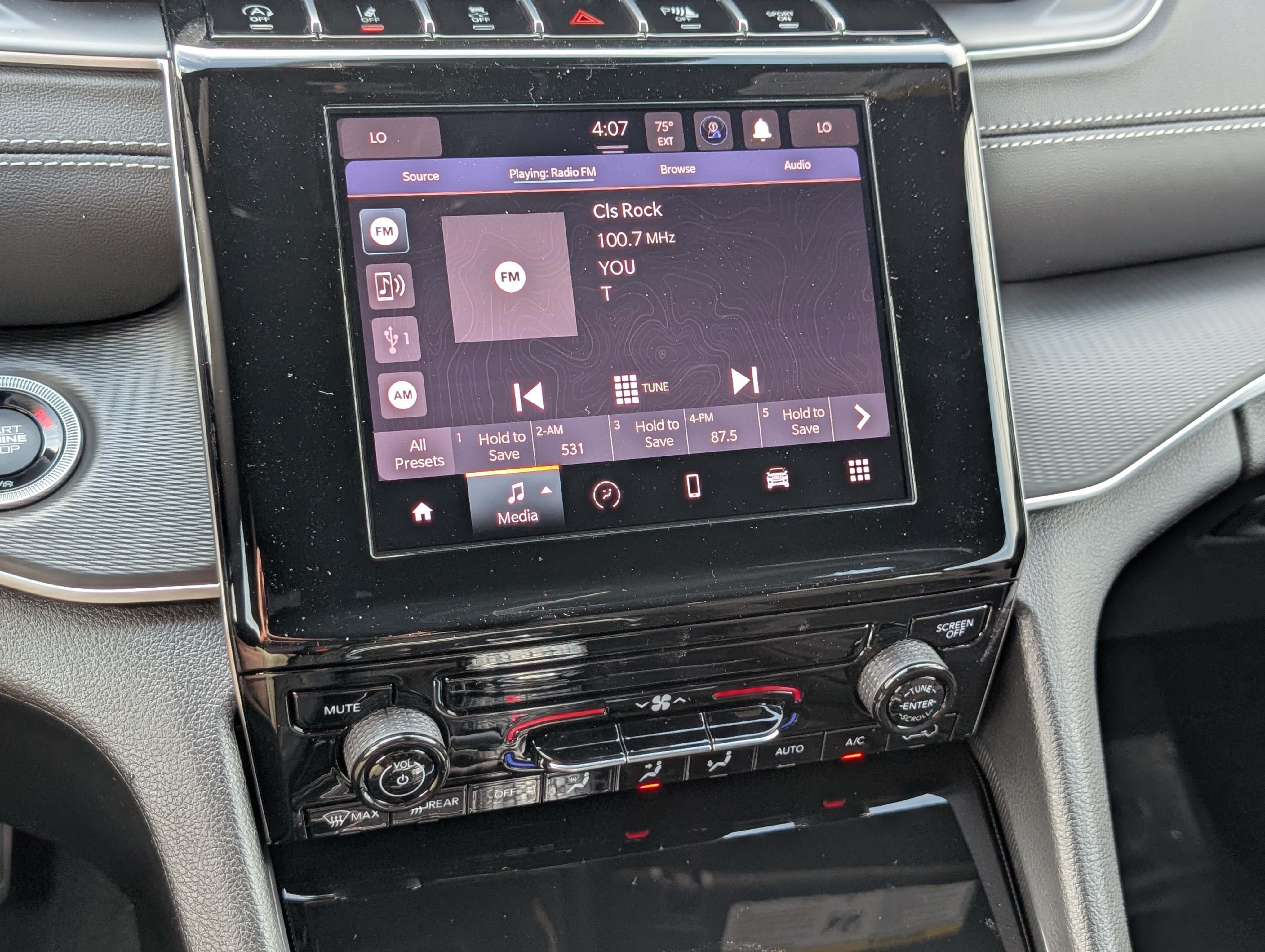 New 2026 Jeep Grand Cherokee Laredo AWD/4WD image 25