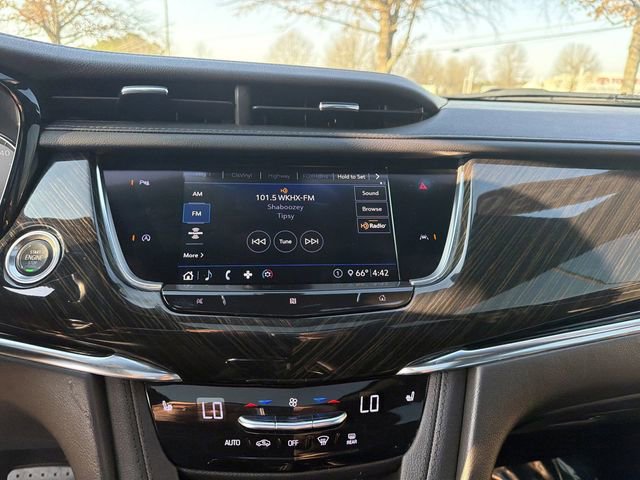 Used 2020 Cadillac XT6 Premium Luxury FWD image 23