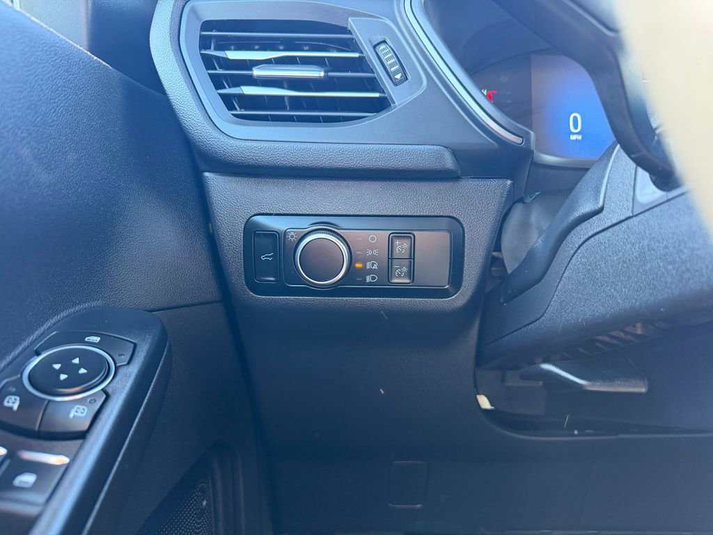 Used 2024 Ford Escape Active image 17