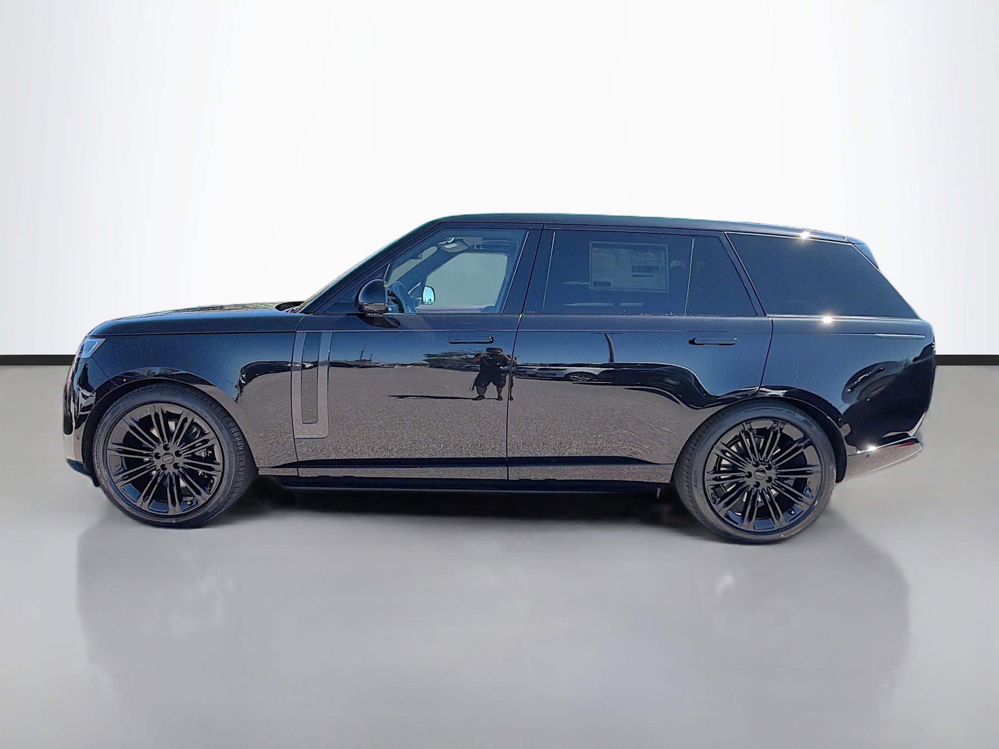 New 2026 Land Rover Range Rover Long Wheelbase Autobiography image 2