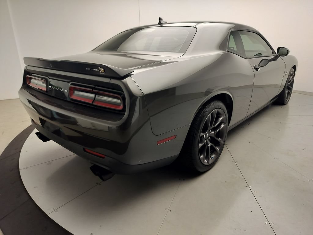 Used 2022 Dodge Challenger R/T Scat Pack RWD image 3