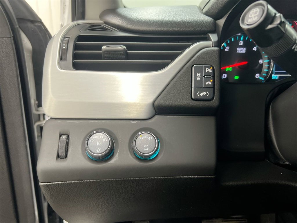 Used 2019 GMC Yukon XL SLT image 17