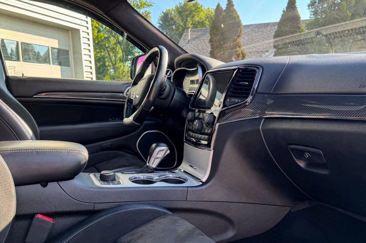 Used 2021 Jeep Grand Cherokee SRT AWD/4WD image 12