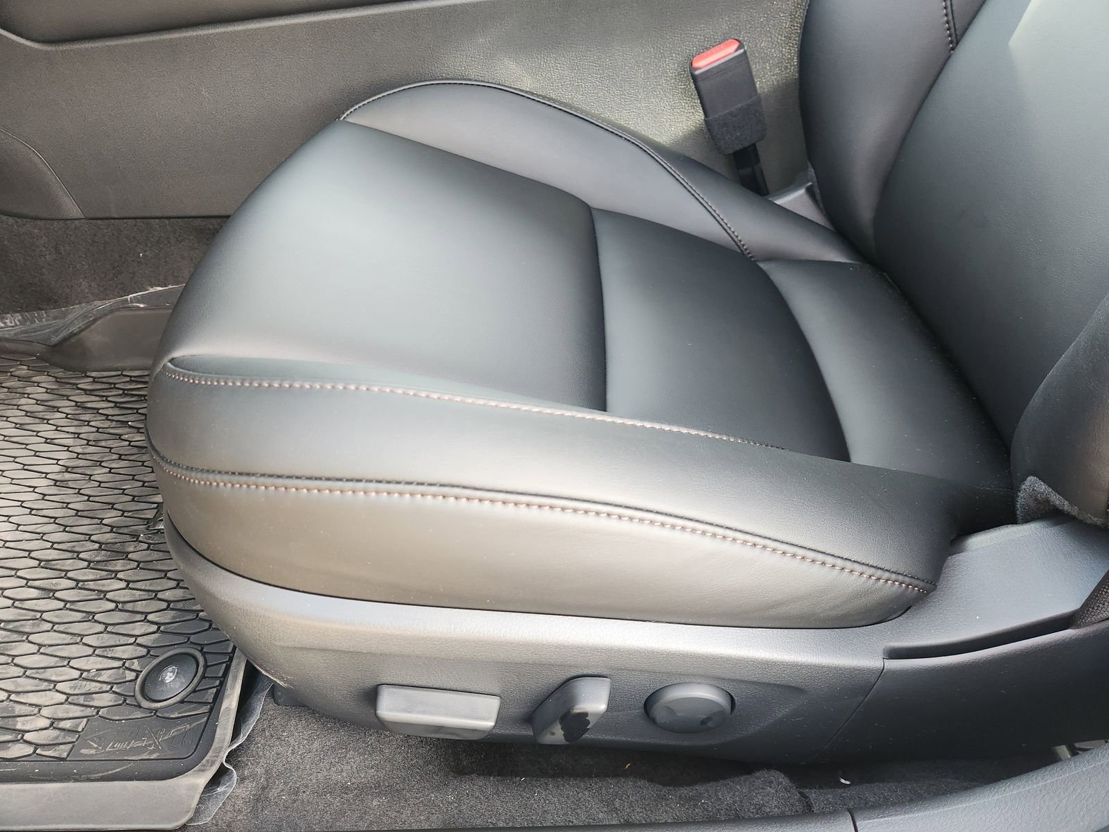 New 2026 MAZDA MAZDA3 2.5 S Sedan w/ Preferred Pkg image 23