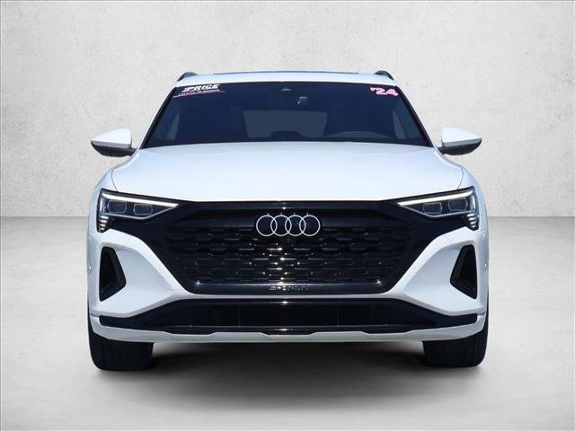 Used 2024 Audi Q8 e-tron Premium Plus w/ Premium Plus Package AWD/4WD image 2