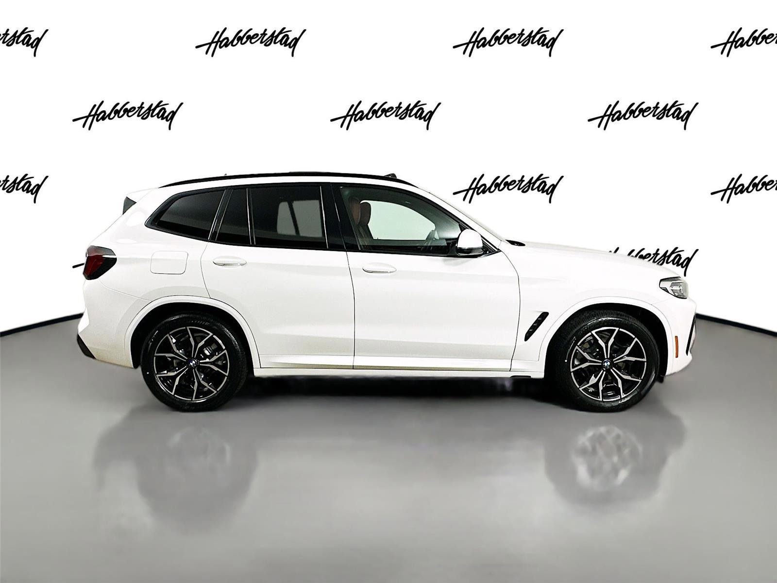 Used 2023 BMW X3 xDrive30i w/ M Sport Package image 4