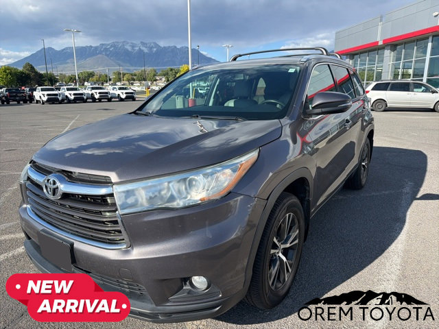 Used 2016 Toyota Highlander XLE AWD/4WD image 17
