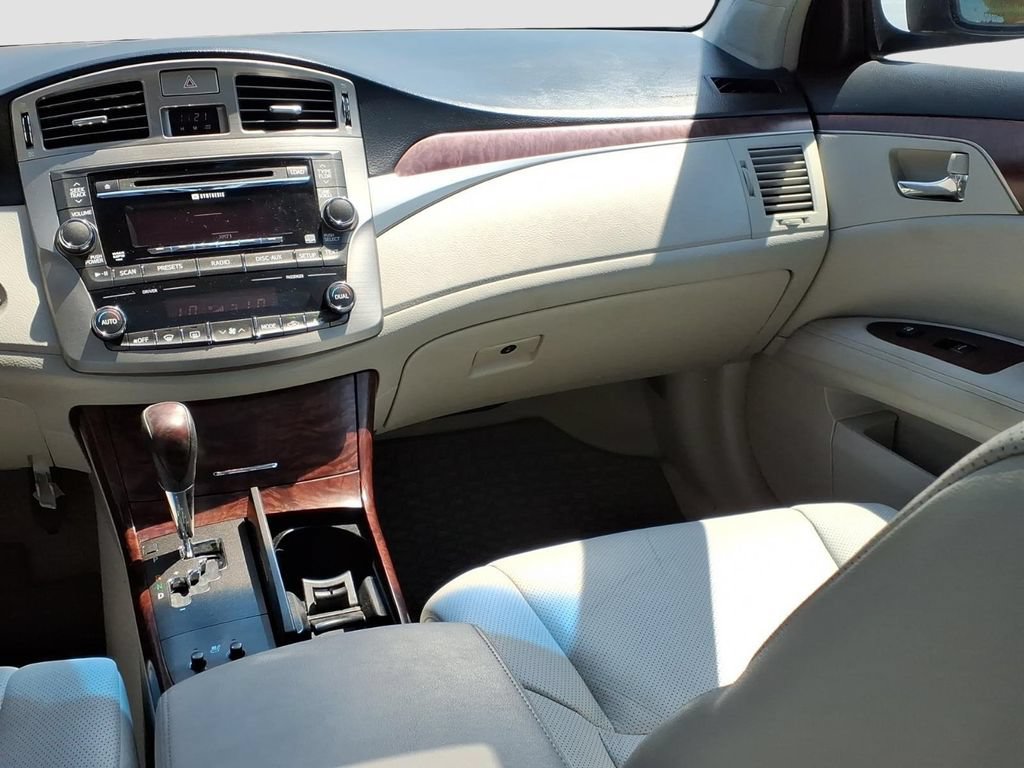 Used 2011 Toyota Avalon Limited FWD image 12