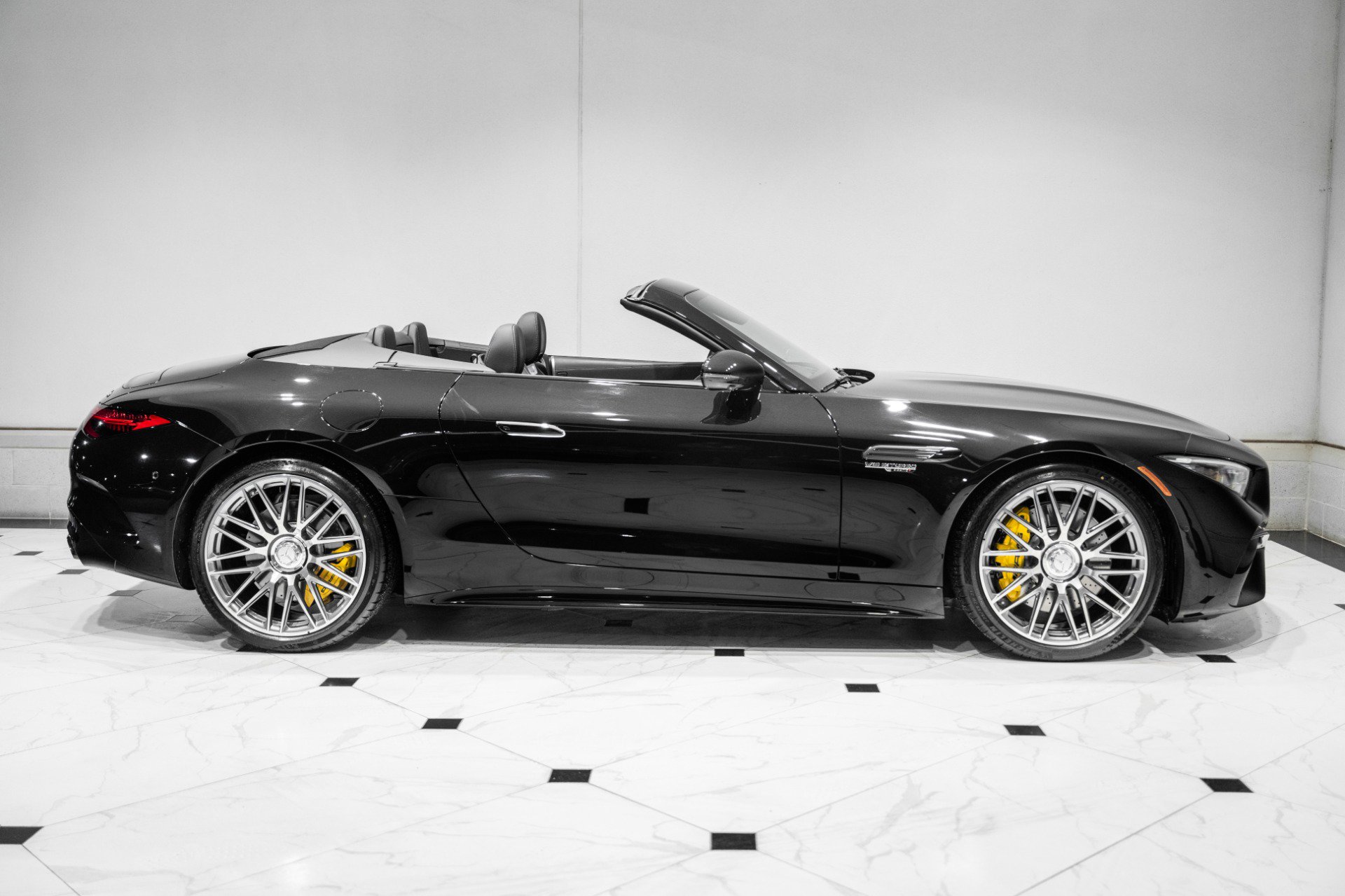 Used 2023 Mercedes-Benz SL 63 AMG 4MATIC image 6