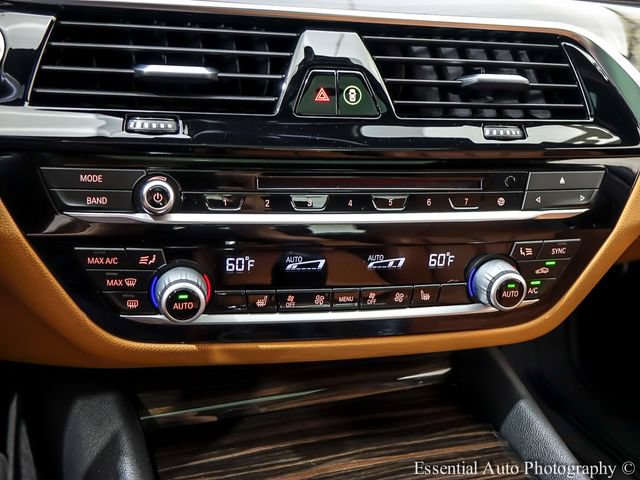 Used 2019 BMW 530e xDrive w/ Premium Package AWD/4WD image 18