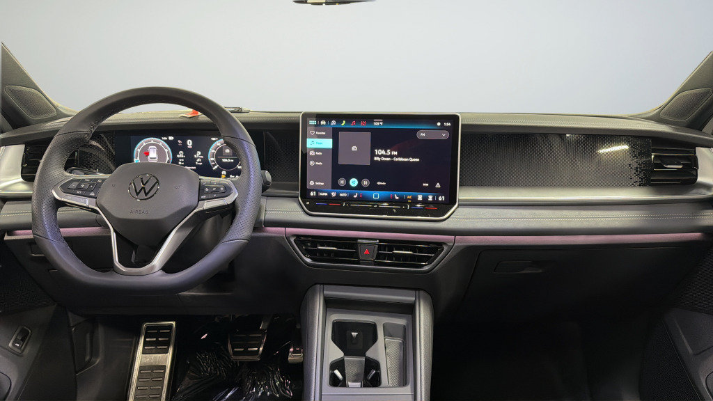 New 2026 Volkswagen Tiguan SE R-Line AWD/4WD image 33