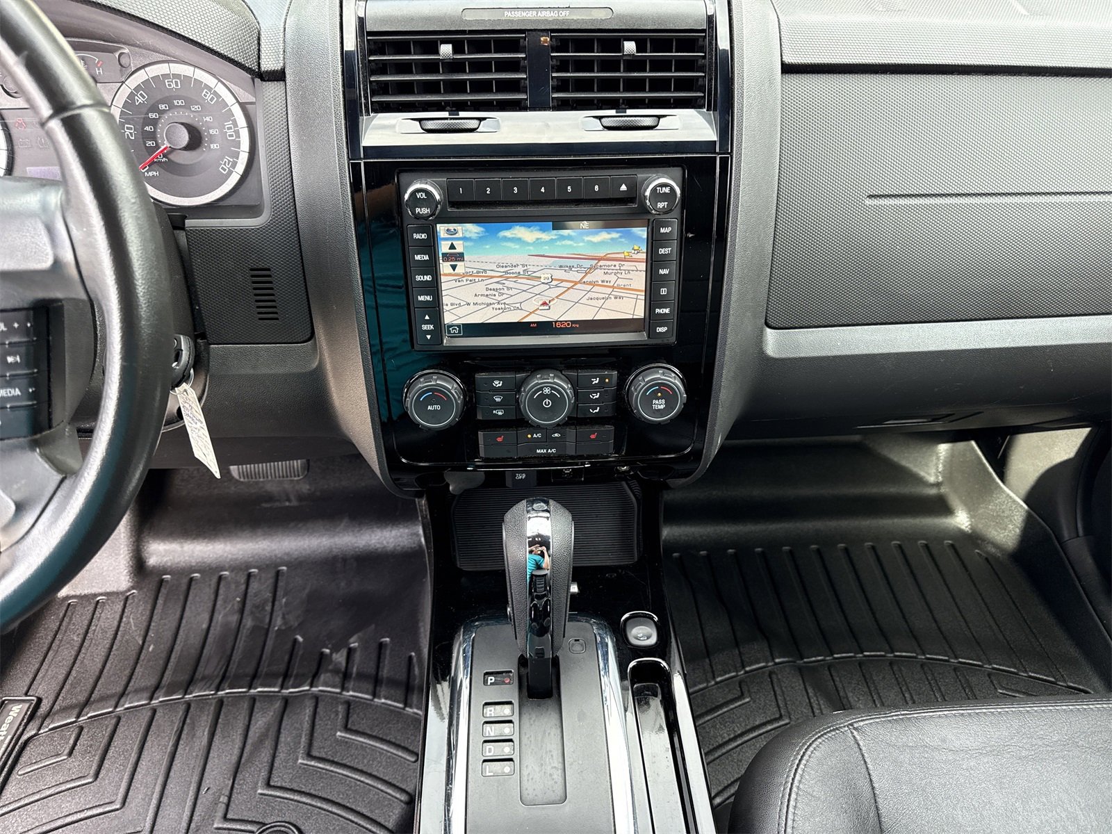 Used 2012 Ford Escape Limited image 27