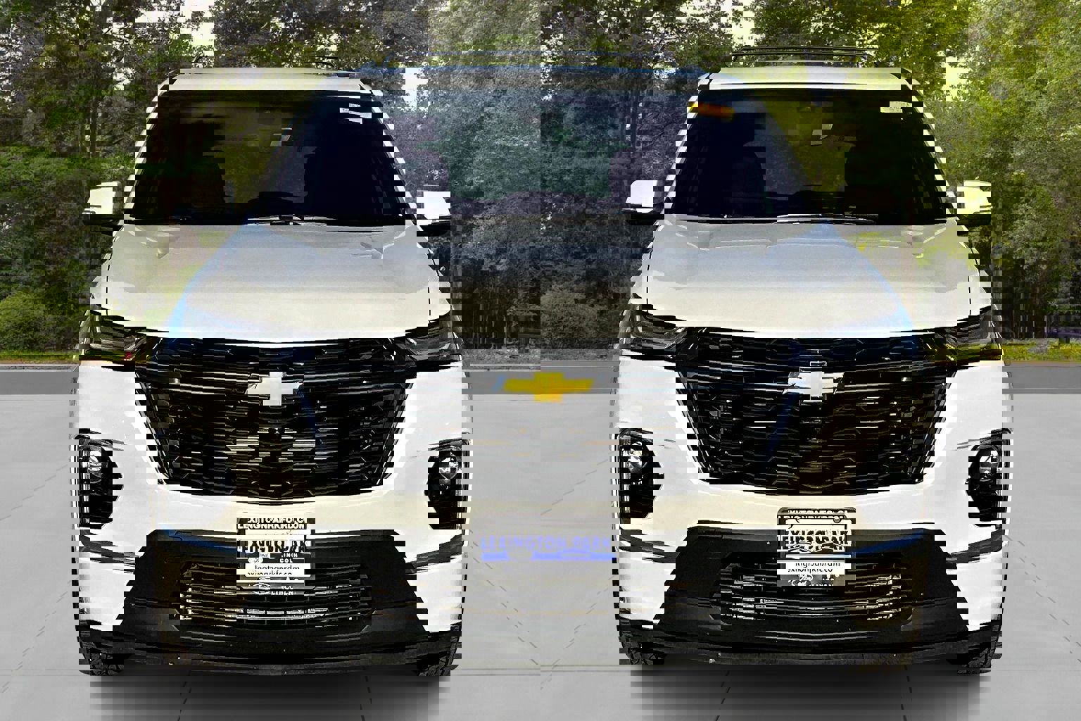 Used 2023 Chevrolet Traverse High Country image 2