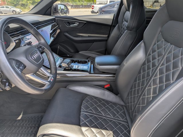 Used 2021 Audi SQ8 Prestige w/ Prestige Package AWD/4WD image 24