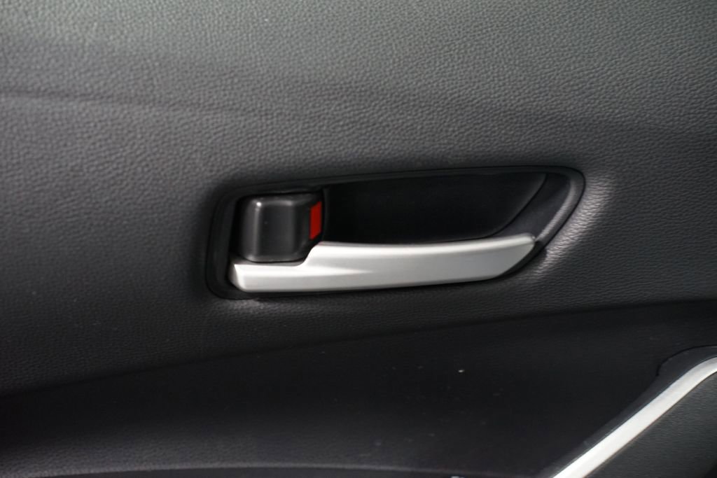 Used 2022 Toyota Corolla SE image 30