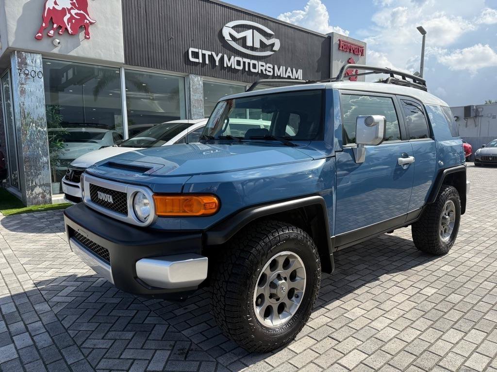 Used 2012 Toyota FJ Cruiser 4WD image 3