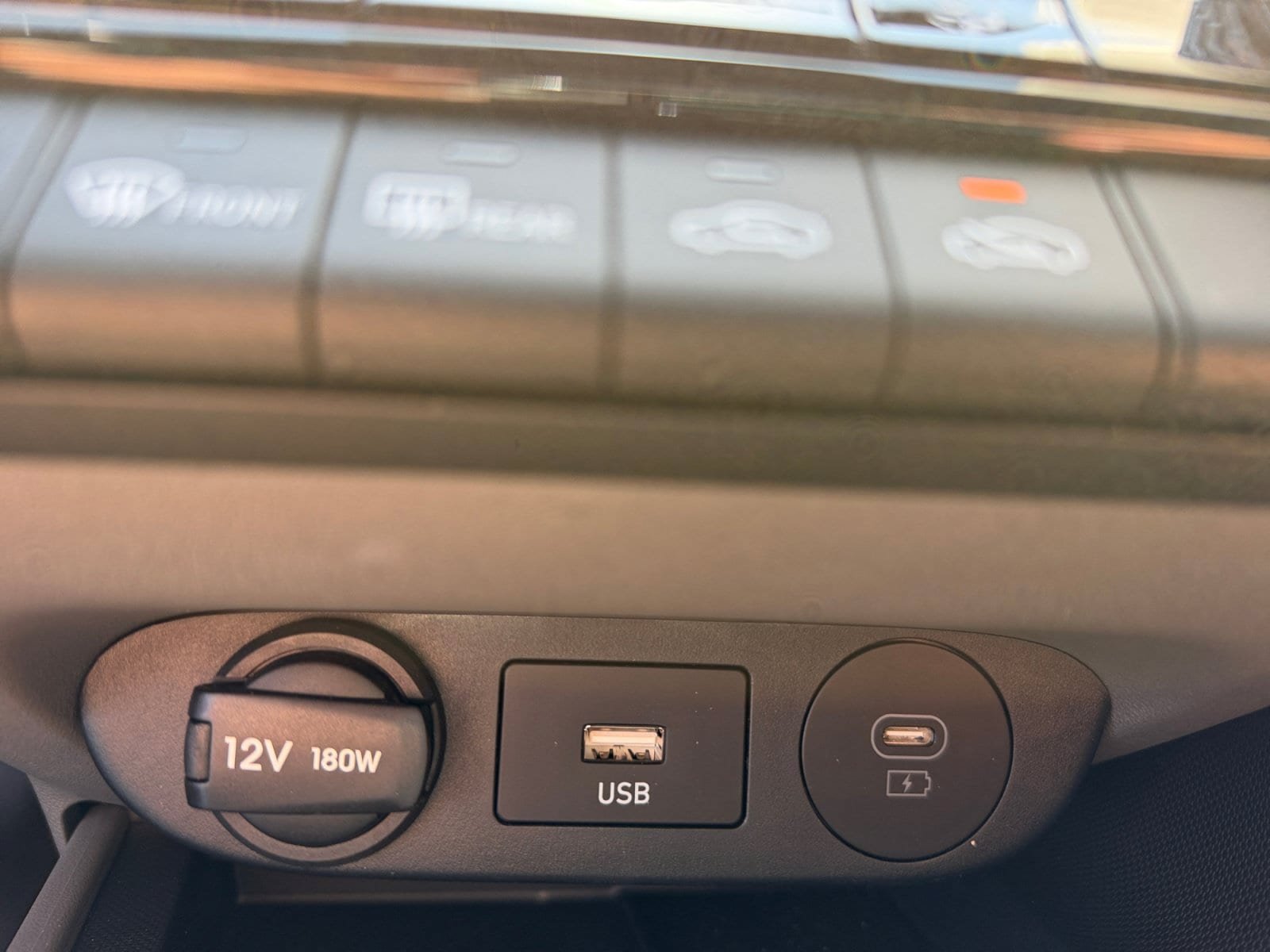 Certified 2025 Hyundai Elantra Sport FWD image 32