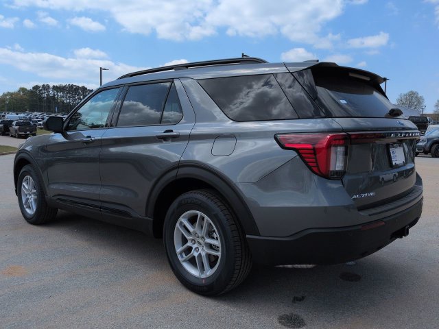 New 2026 Ford Explorer Active RWD image 6