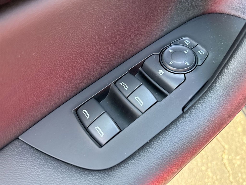 Used 2022 Chevrolet Blazer RS w/ Enhanced Convenience Package image 13