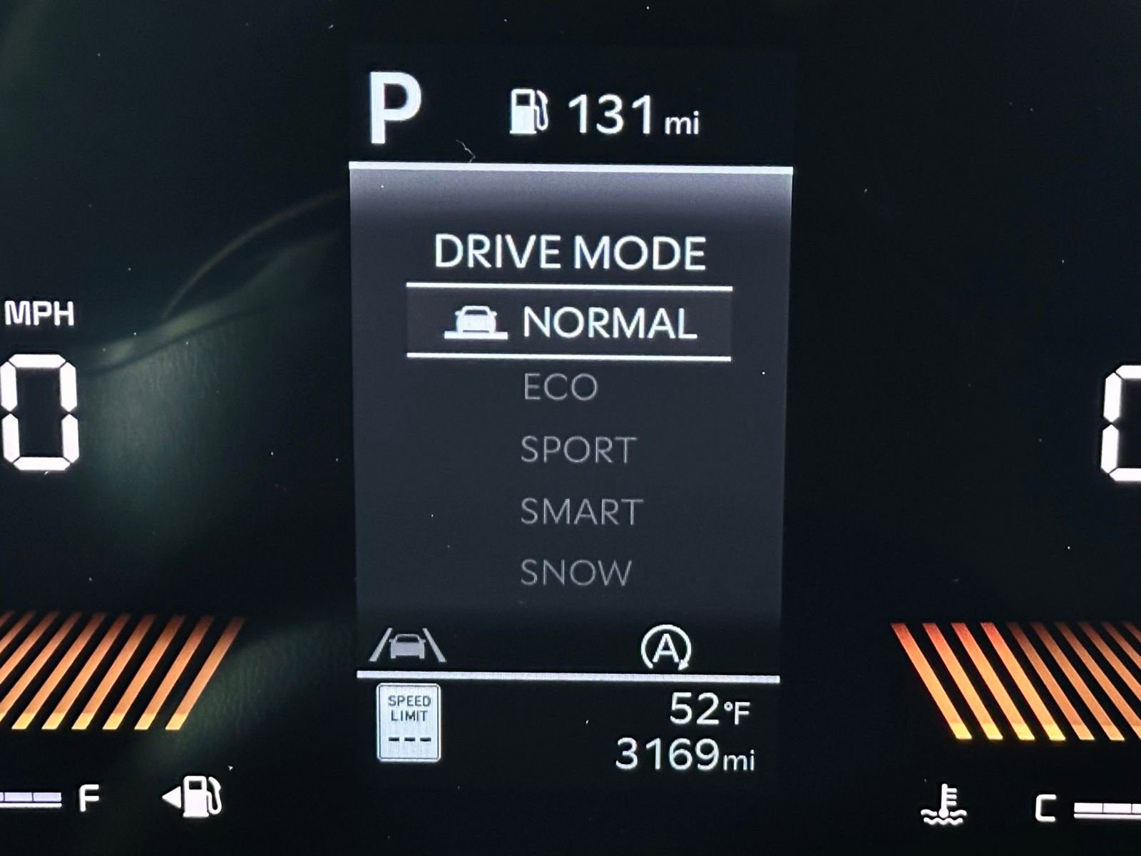 Used 2025 Kia Sorento EX w/ Panoramic Sunroof Package image 13