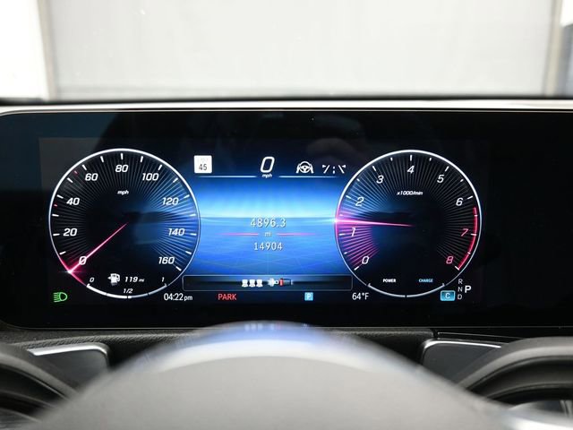 Used 2025 Mercedes-Benz GLB 250 4MATIC image 11