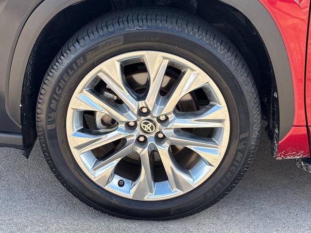 Used 2020 Toyota Highlander Limited FWD image 32