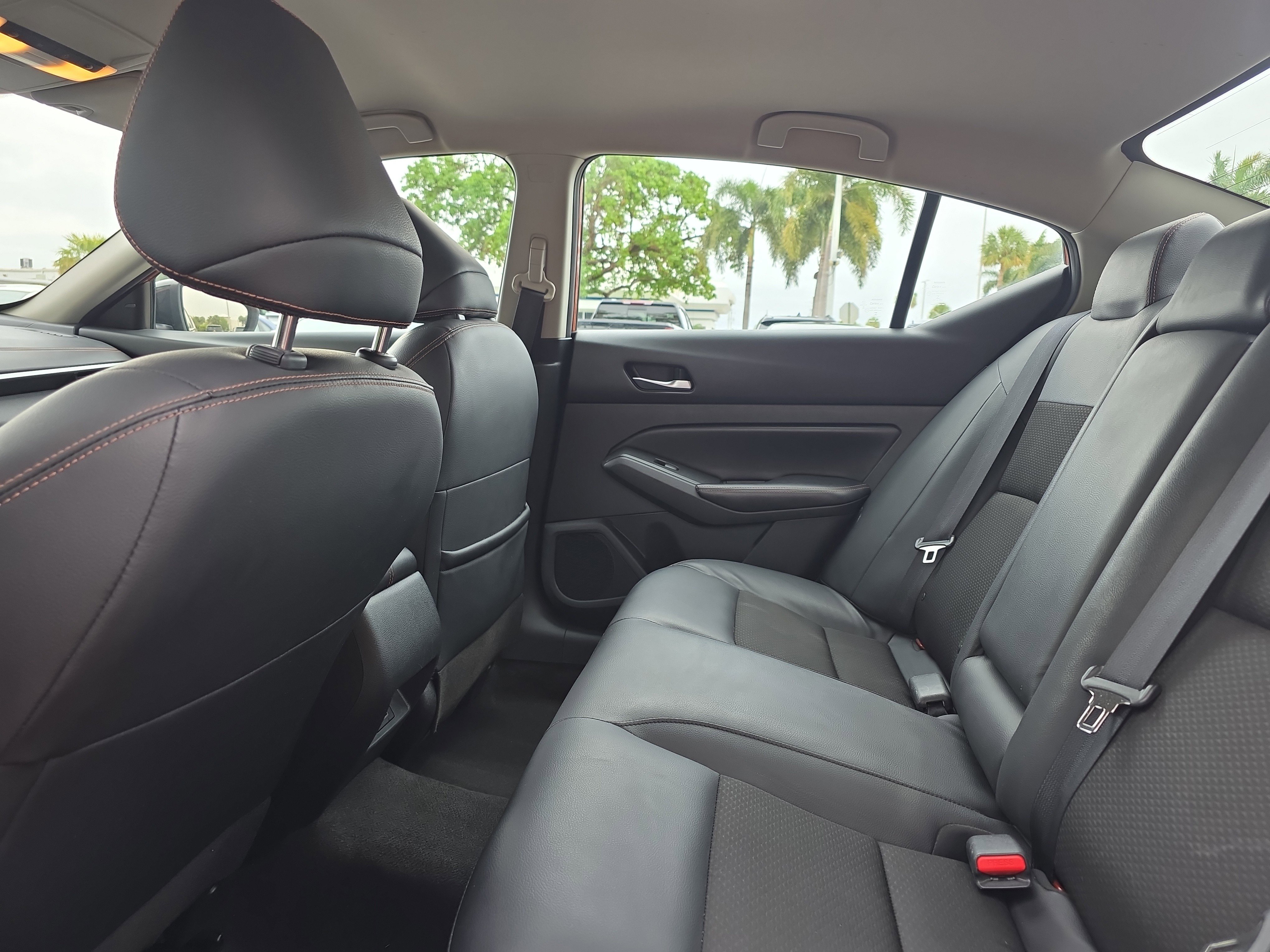 Used 2022 Nissan Altima 2.5 SR image 16